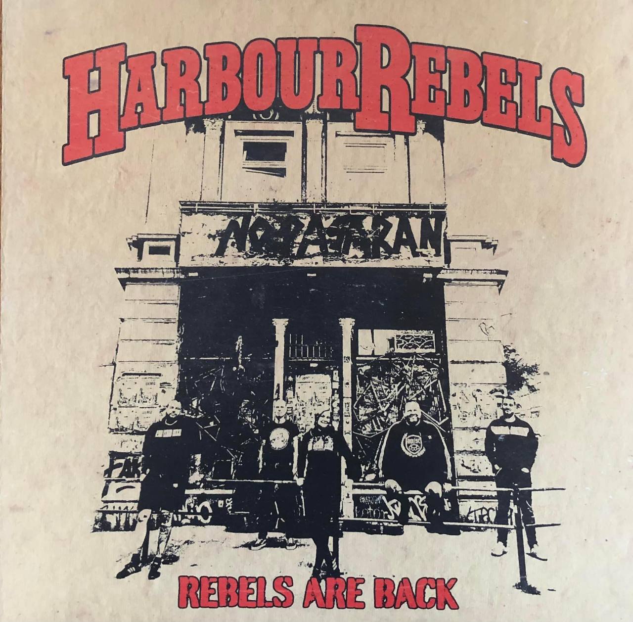 Portada del disco 'Rebels Are Back' de Harbour Rebels (2022)